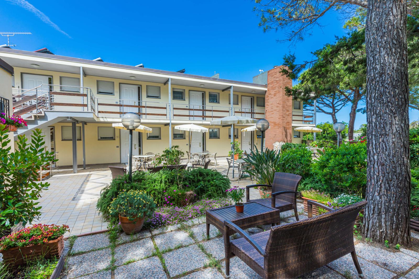 RESIDENCE Residence casa di caccia